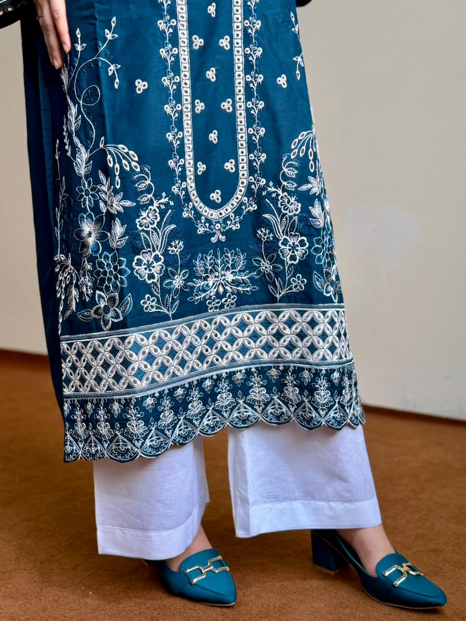 Neela Jora